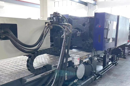 如何選擇混雙色注塑機(jī)？看完后漲知識！